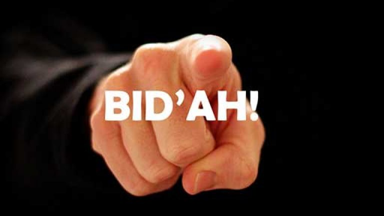 Macam-macam Bid’ah Ketika Umroh yang Wajib Diwaspadai