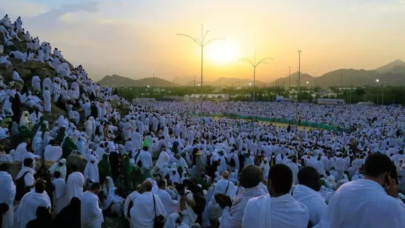 Ibadah Umroh Tapi Menggunakan Harta Haram, Sah Kah Umrohnya?