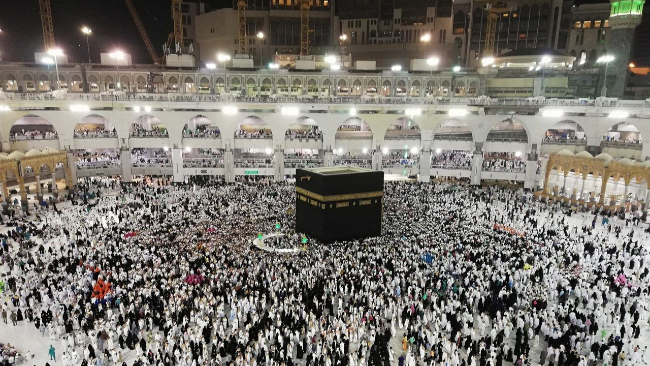 Perbedaan Umroh dan Haji